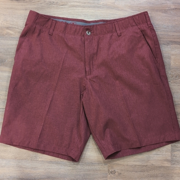 Swiss Tech Golf Outdoor Burgundy Shorts W/ Comfort Waistband & Belt Loops Sze 38 - Picture 8 of 8